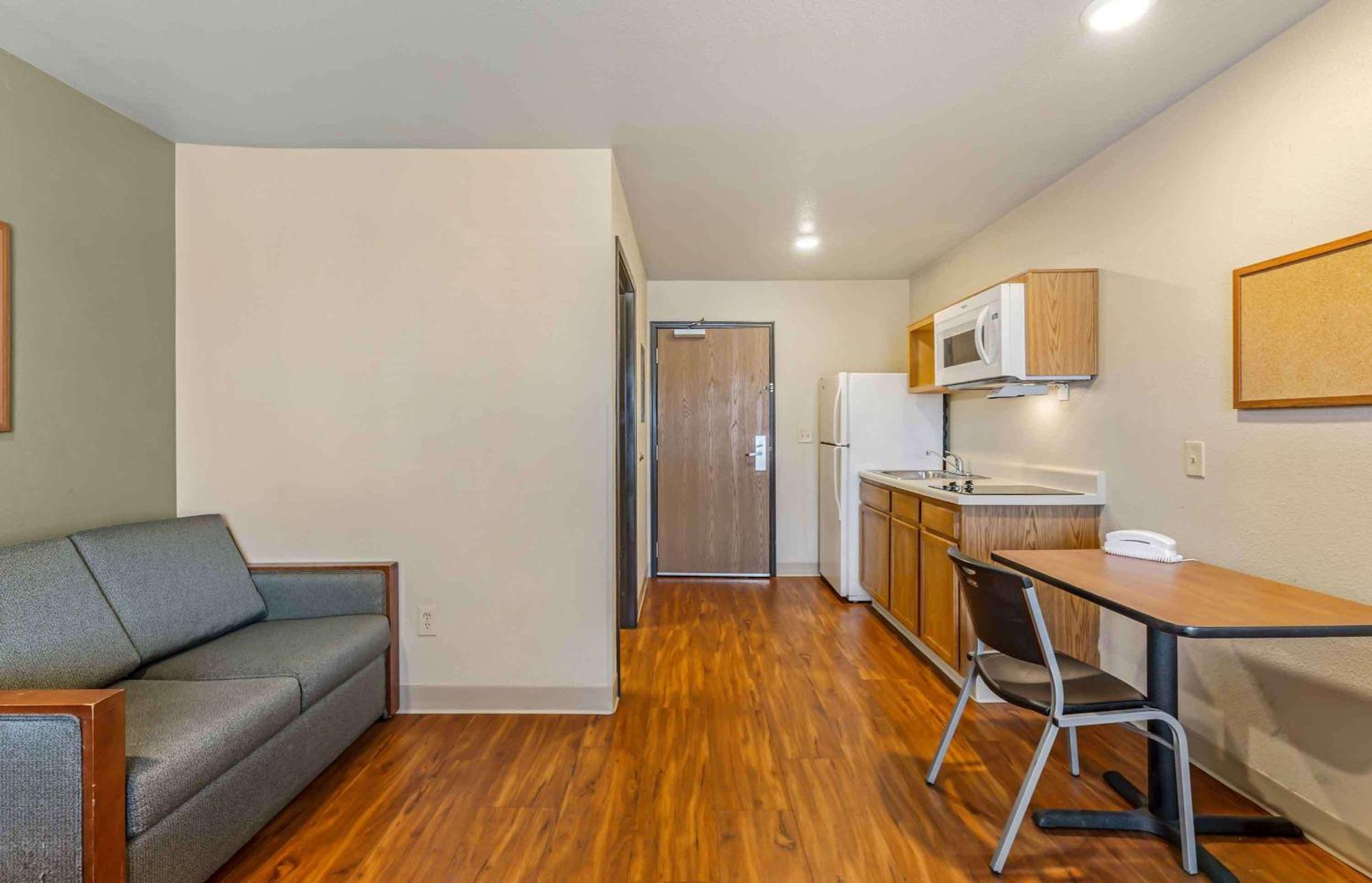Extended Stay America Select Suites - Cleveland - Mentor Ngoại thất bức ảnh