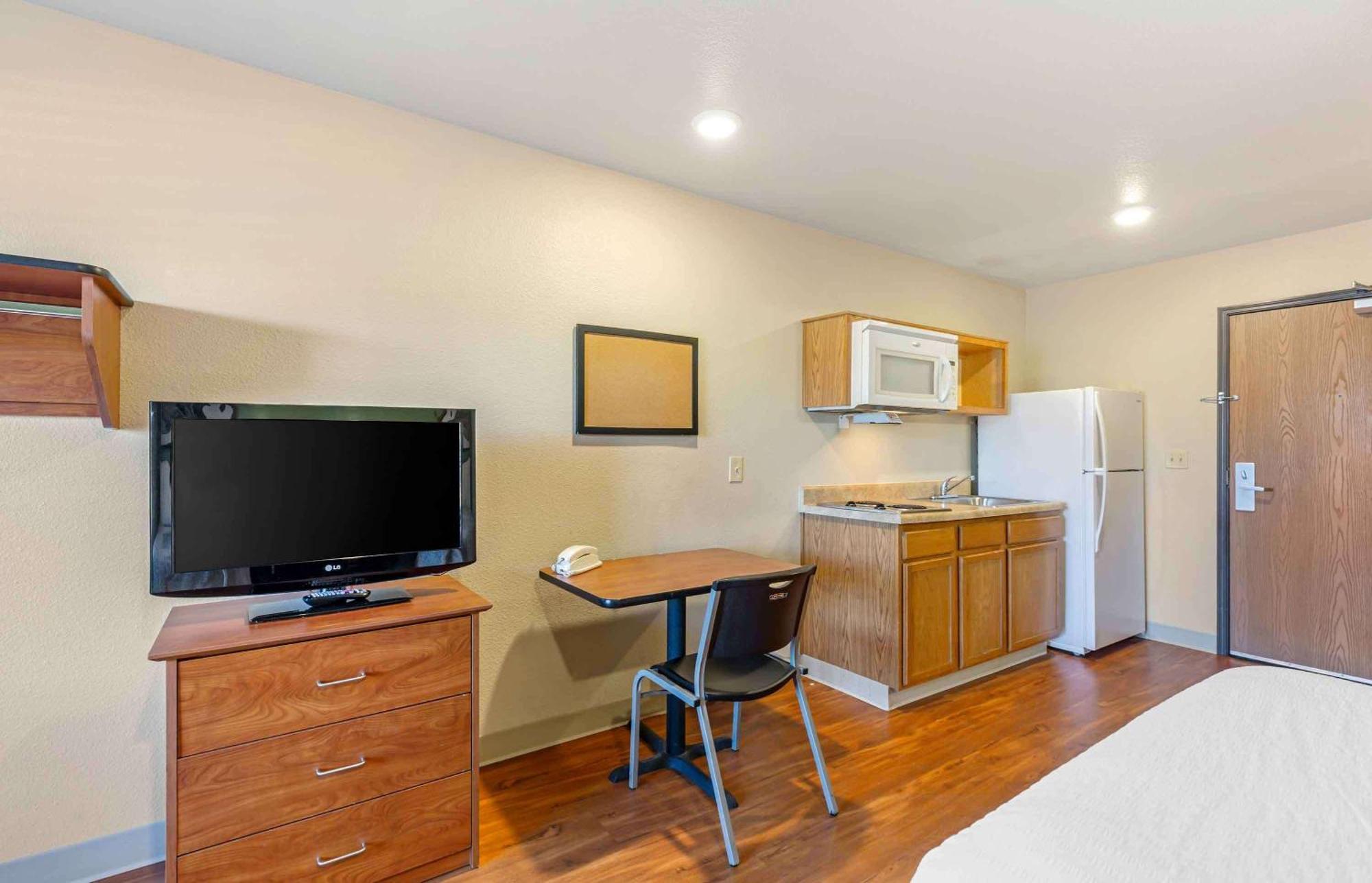 Extended Stay America Select Suites - Cleveland - Mentor Ngoại thất bức ảnh